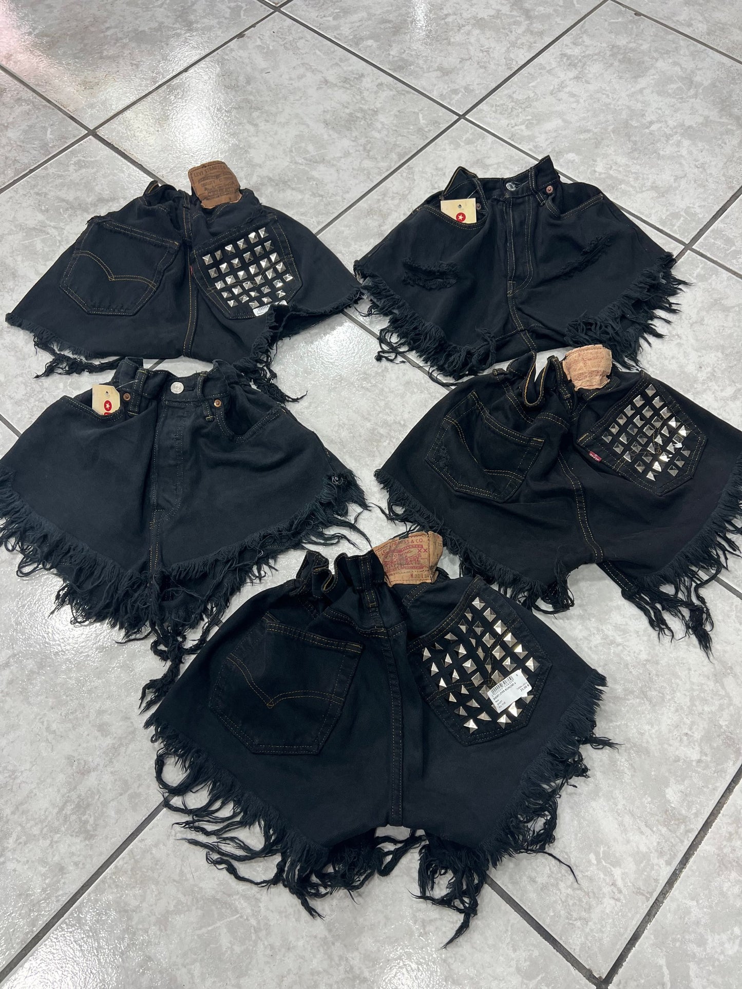 SHORT LEVIS BORCHIE 4