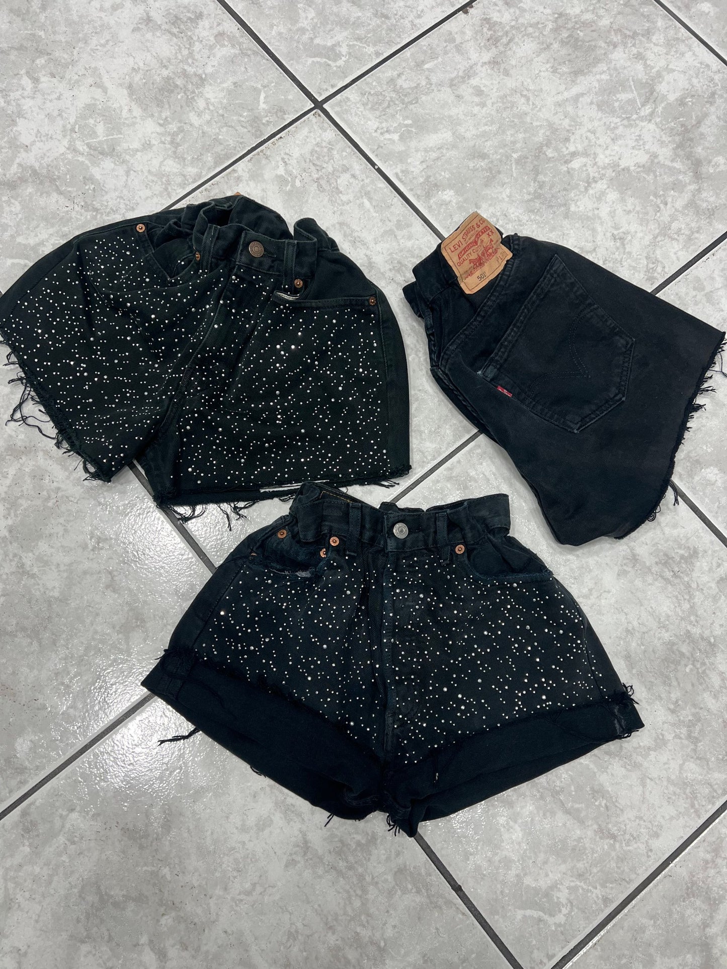 SHORT LEVIS LUXURY