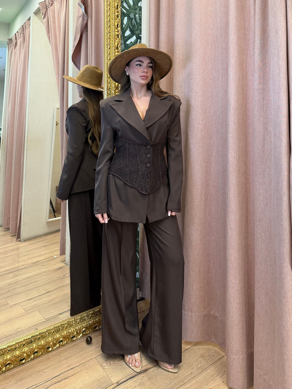TAILLEUR 87007