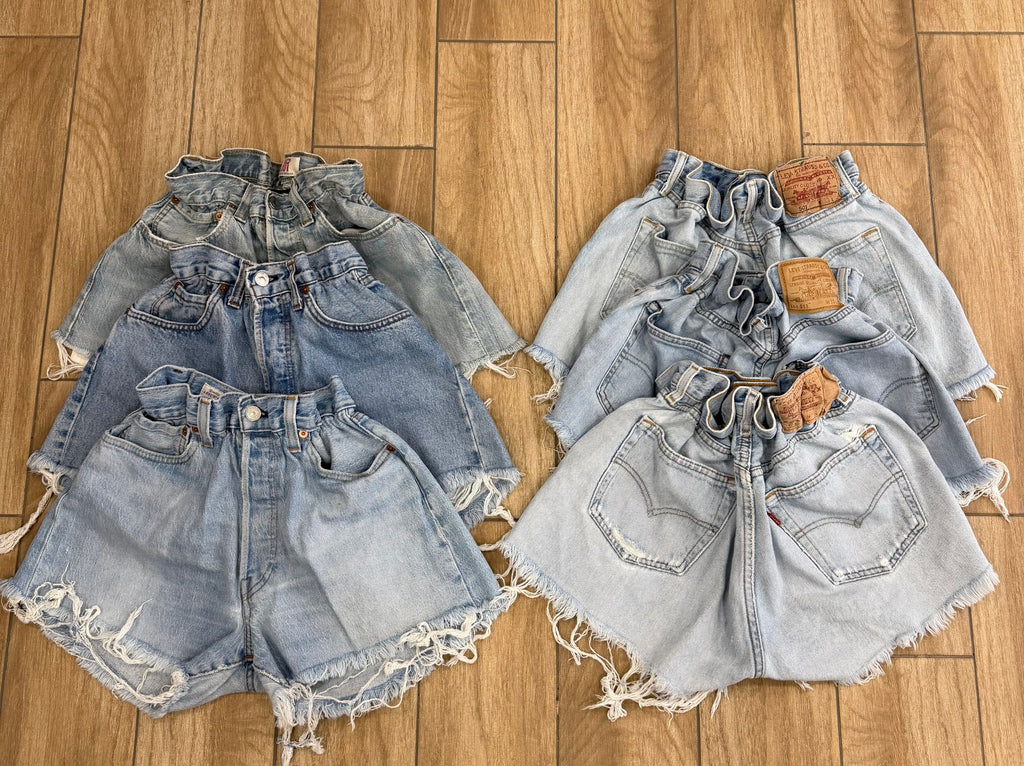 SHORT LEVIS CARAMELLA