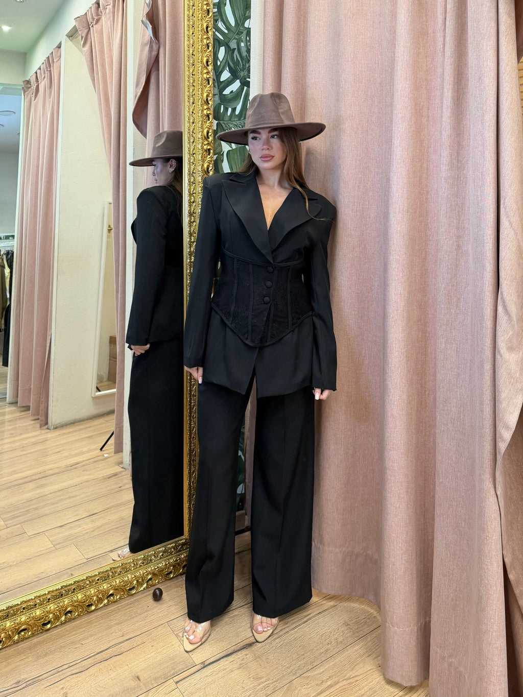 TAILLEUR 87007