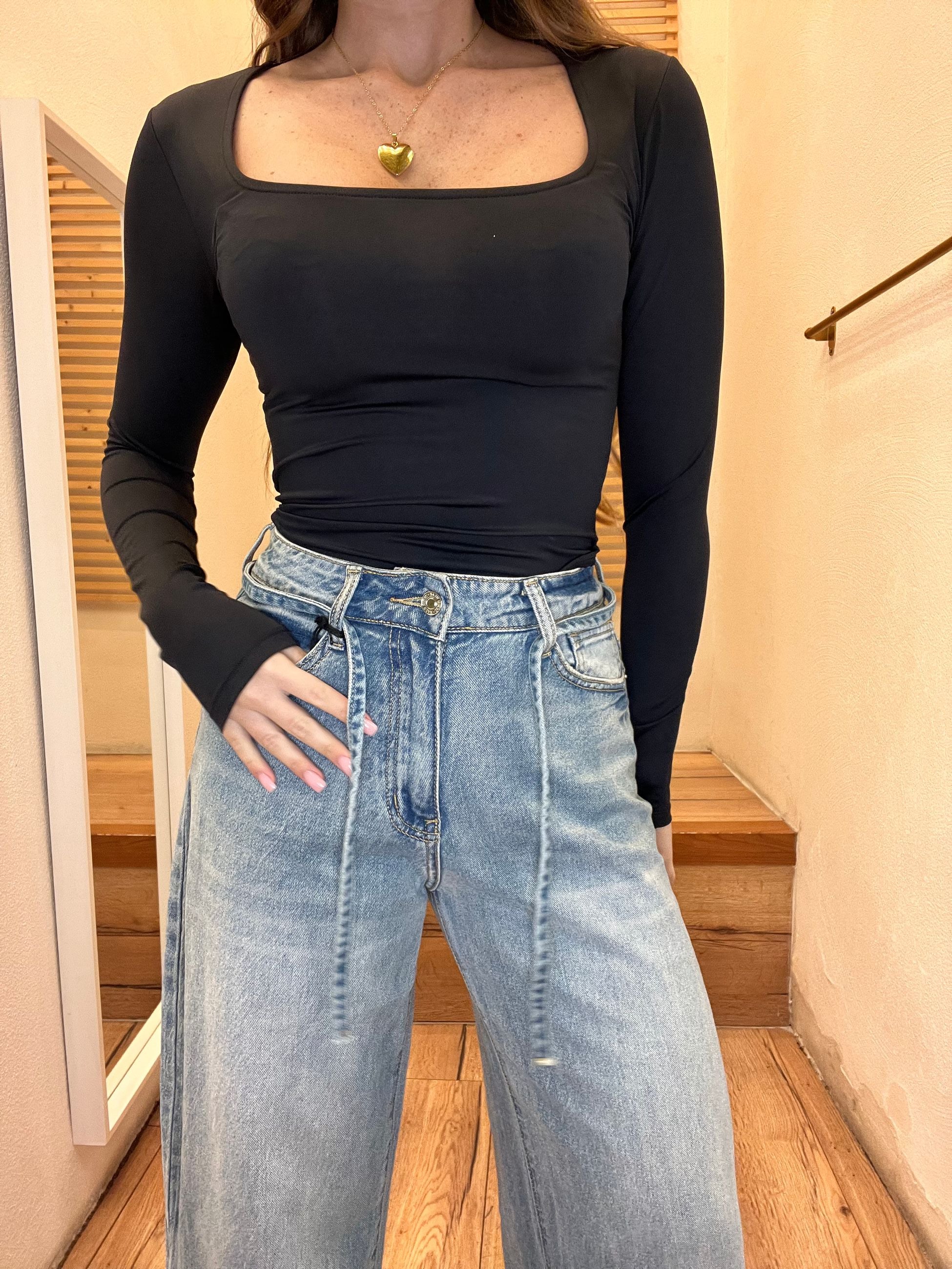 BODY 1826
