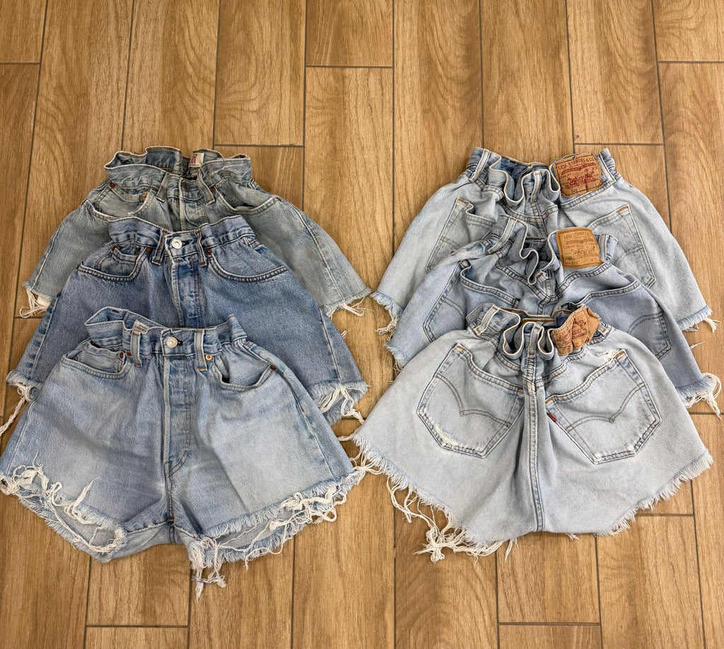 SHORT LEVIS CARAMELLA