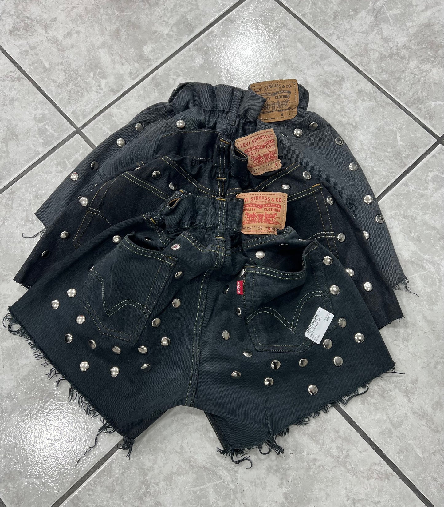 SHORT LEVIS BORCHIE 2