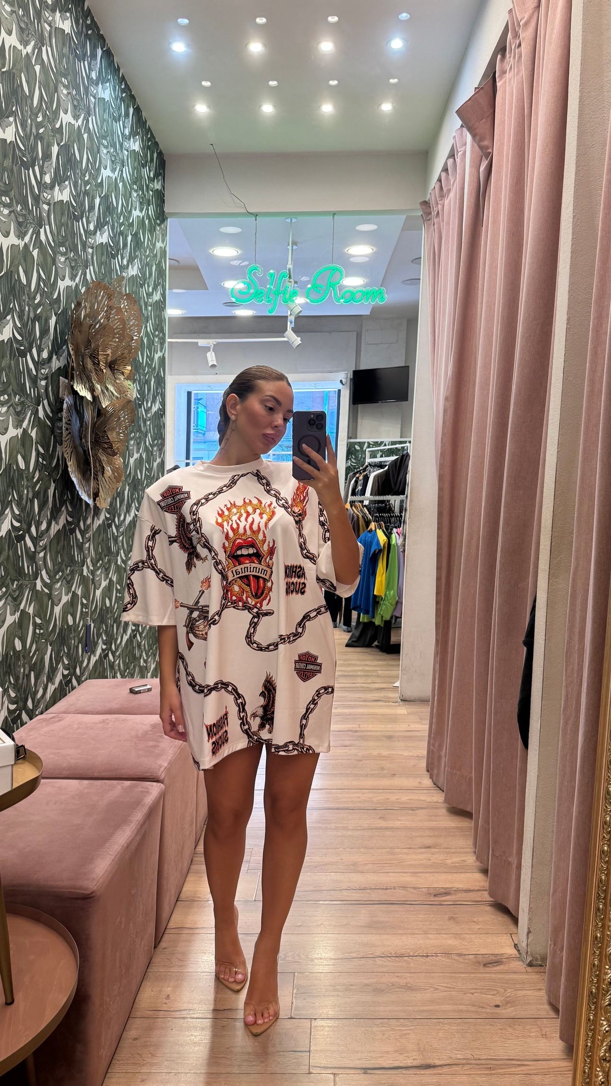 T SHIRT OVER CATENE