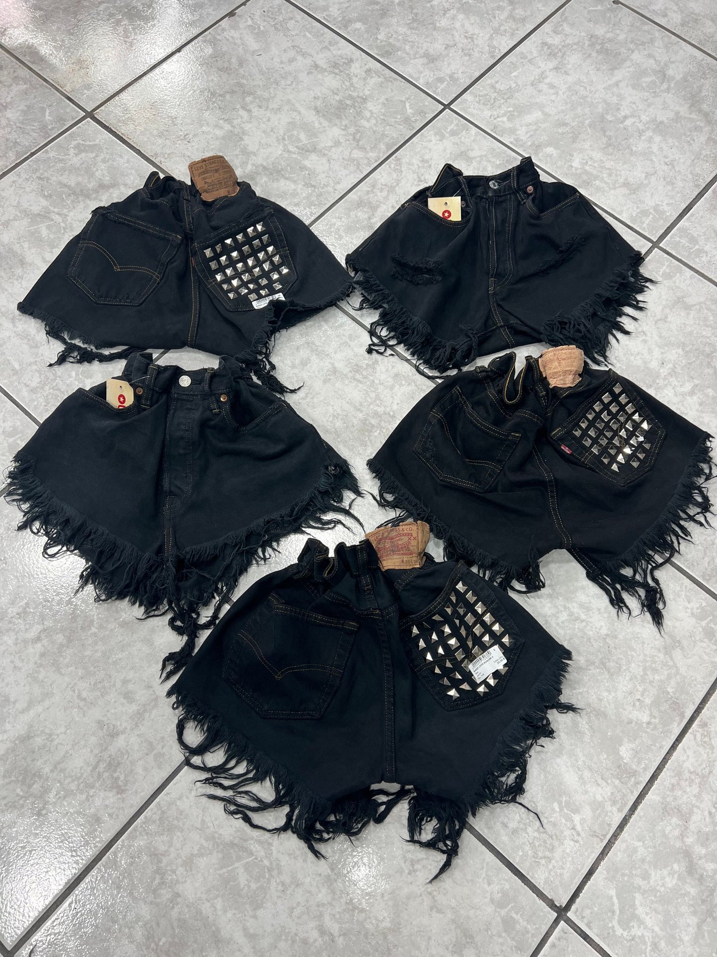 SHORT LEVIS BORCHIE 4