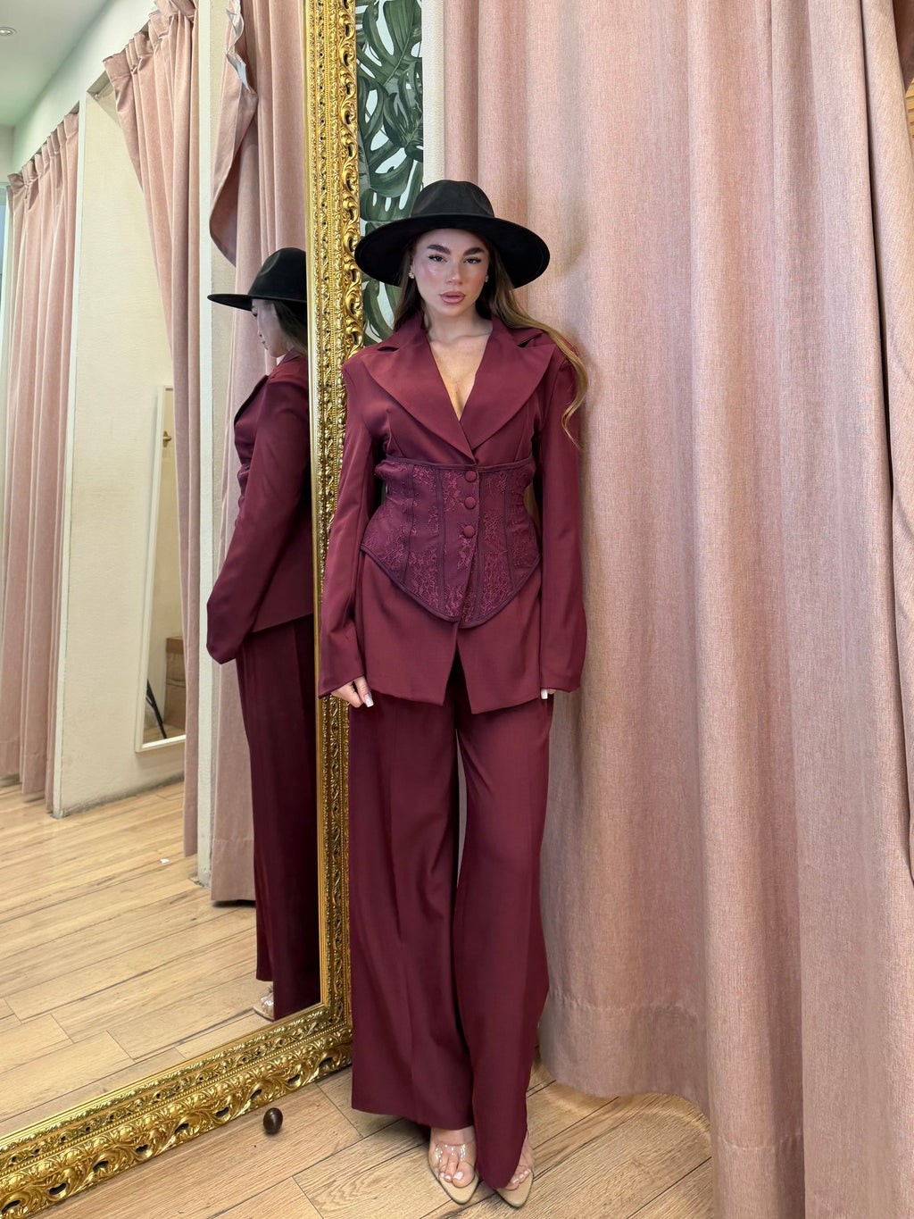 TAILLEUR 87007