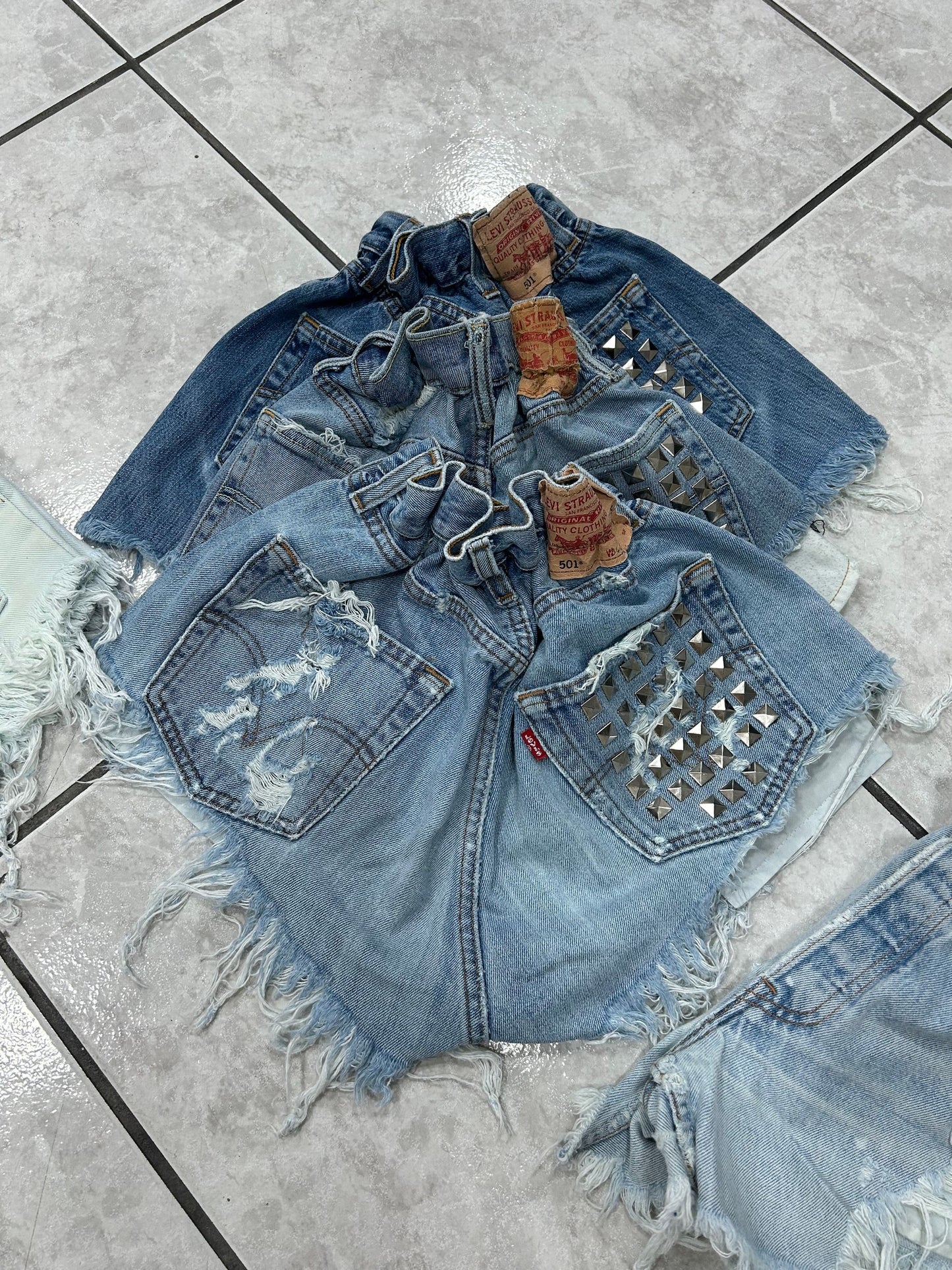 SHORT LEVIS BORCHIE 4