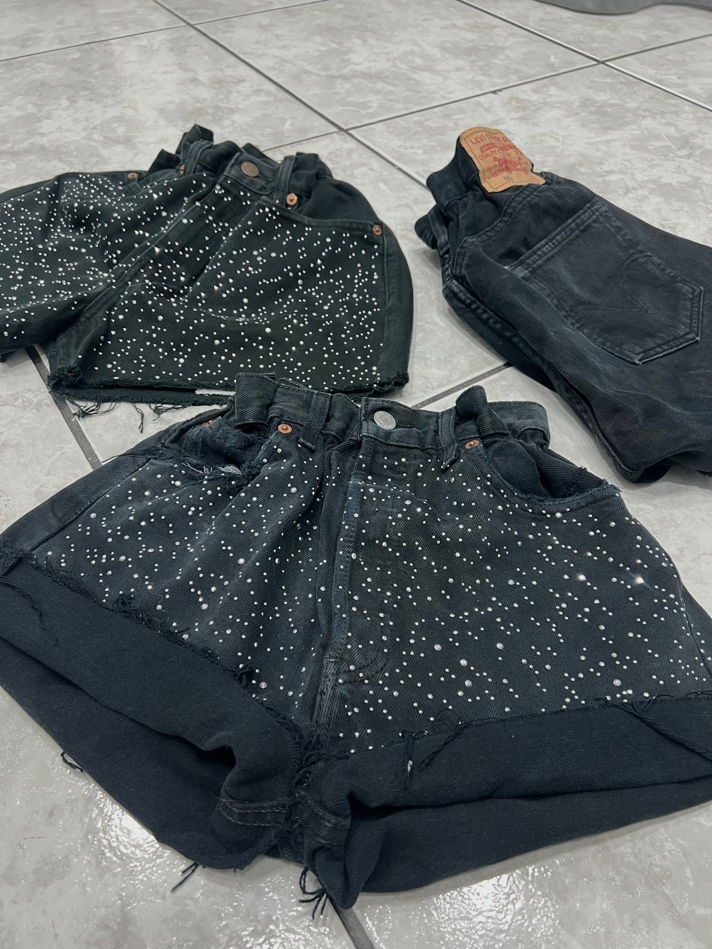 SHORT LEVIS LUXURY
